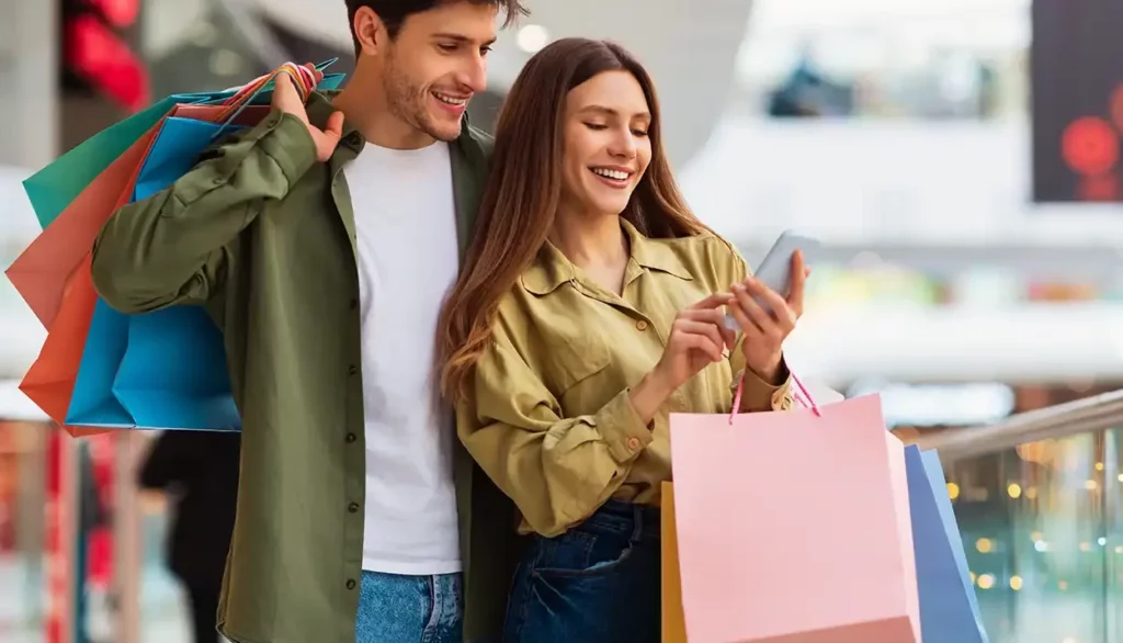 Hybrid Shopping Experience Post Pandemic